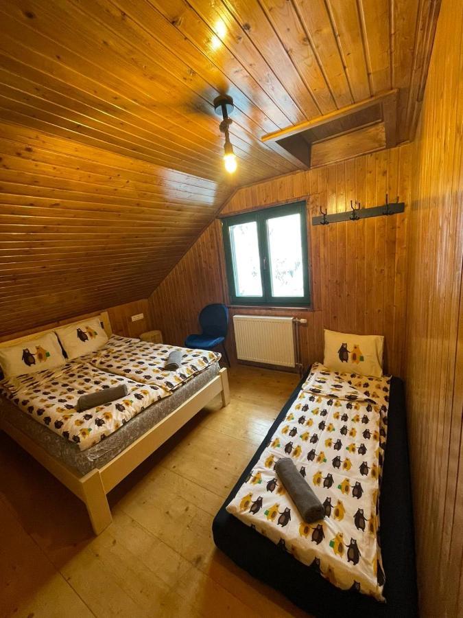 Hotel Madarasi Sportbazis Capilnita Zewnętrze zdjęcie